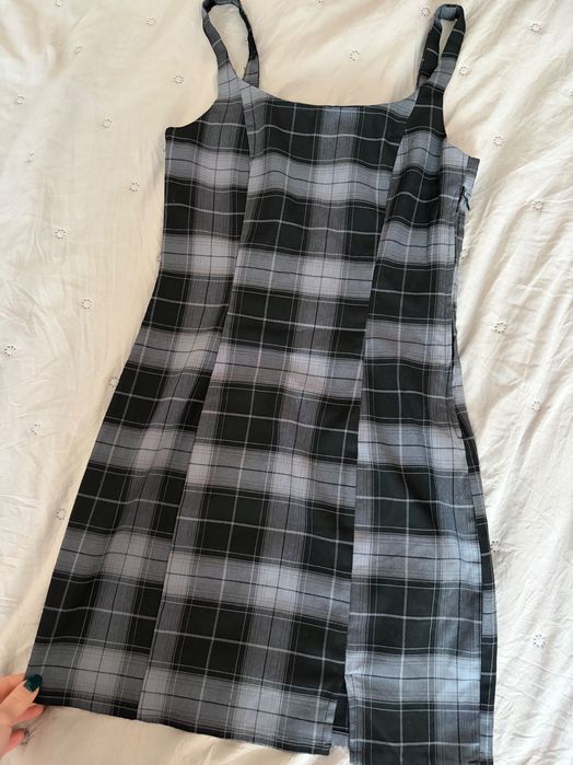 Всичко до 10 лв - рокля, пола, пуловер