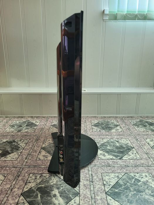 Продам телевизор б/у.