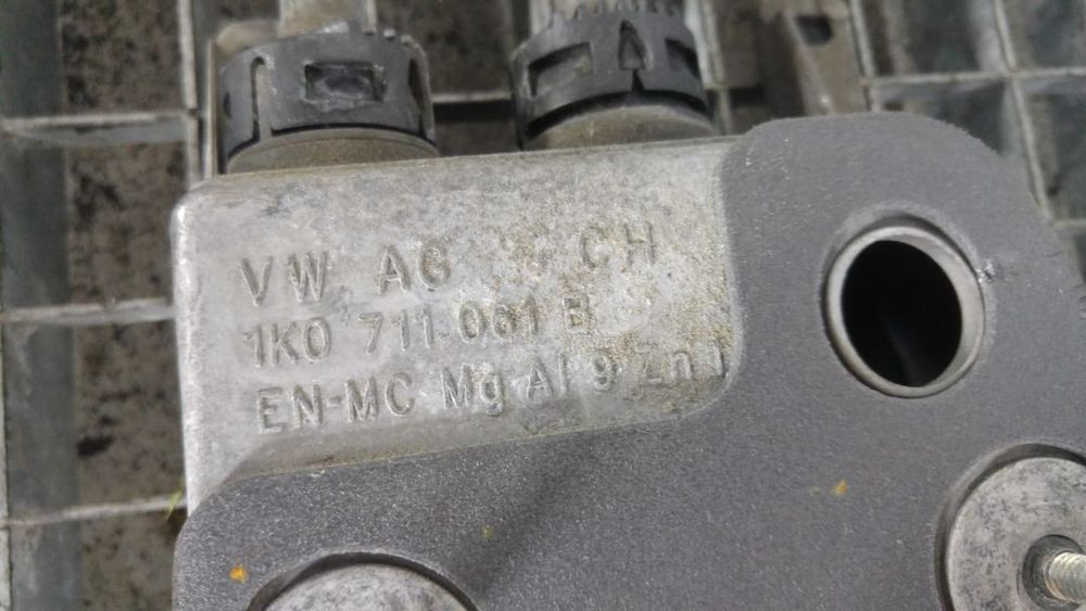 Timonerie seat leon 1p 1.6b 5 trepte 1k0711061b 1k0711049cf
