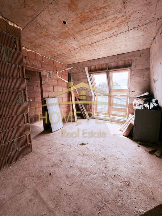 Продава се Мезонет в Варна, Център - 144 кв.м за 3237 €/кв.м - Снимка #8