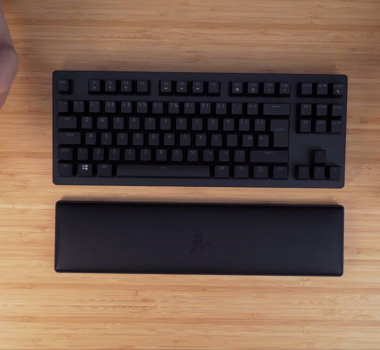 Игровая клавиатура Razer Huntsman V2 Tenkeyless