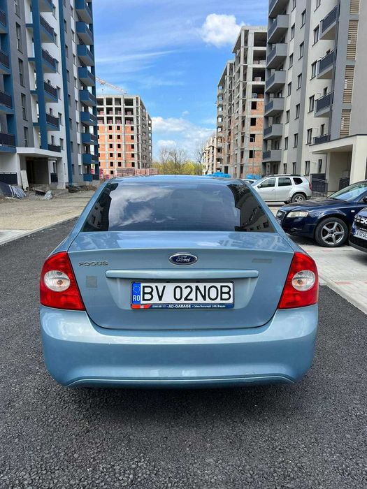 Ford Focus MK2 Sedan Facelift 1.6benzina + GPL