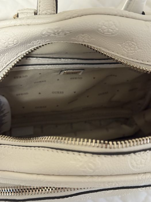 Оригинална раница GUESS