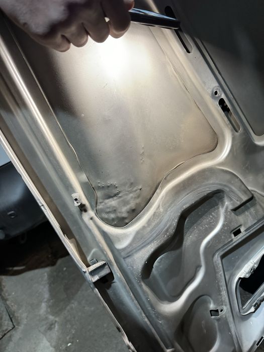 капот мерседес W210