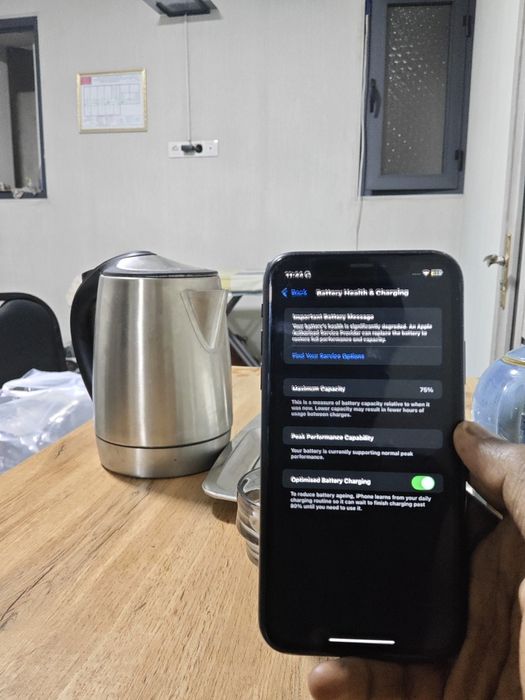 Iphone XR 64GB Variant