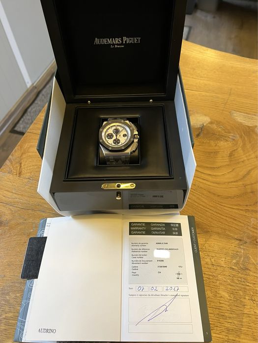 Audemars Piguet Royal Oak Offshore 26400S0.00.A002CA.01    PRET FIX-NU RASPUND LA MESAJE