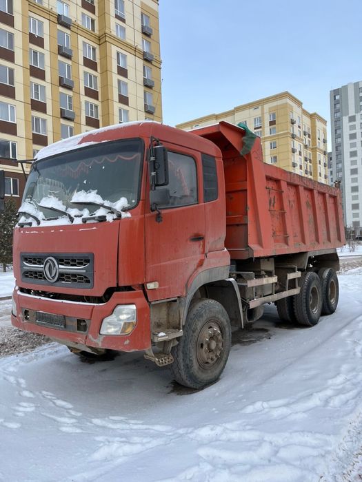 Самосвал Донг фэнг