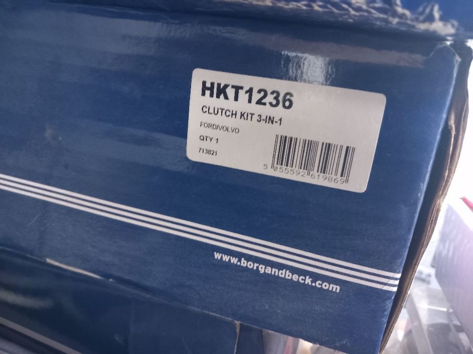 Съидинители чисто нови