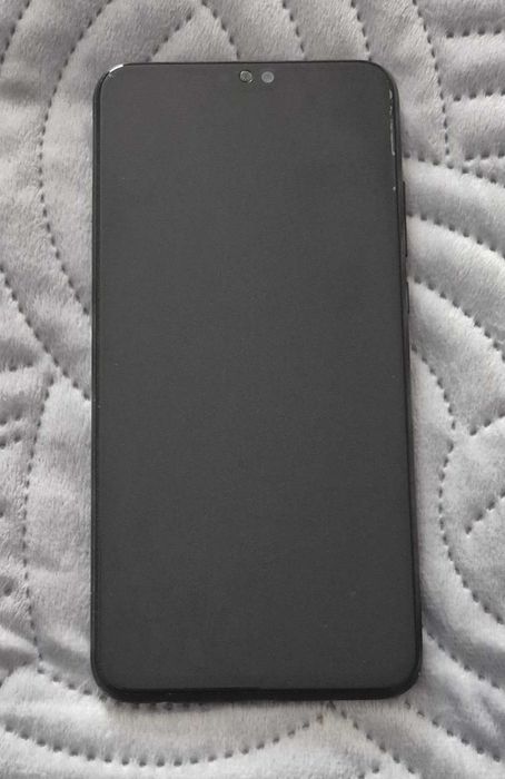 Продавам телефон HONOR 8X за 20€