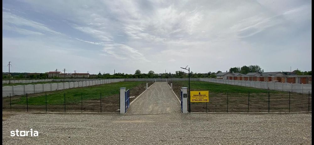 Ciolpani adiacent  DN1 parcele  teren 500 mp toate utilitati gard