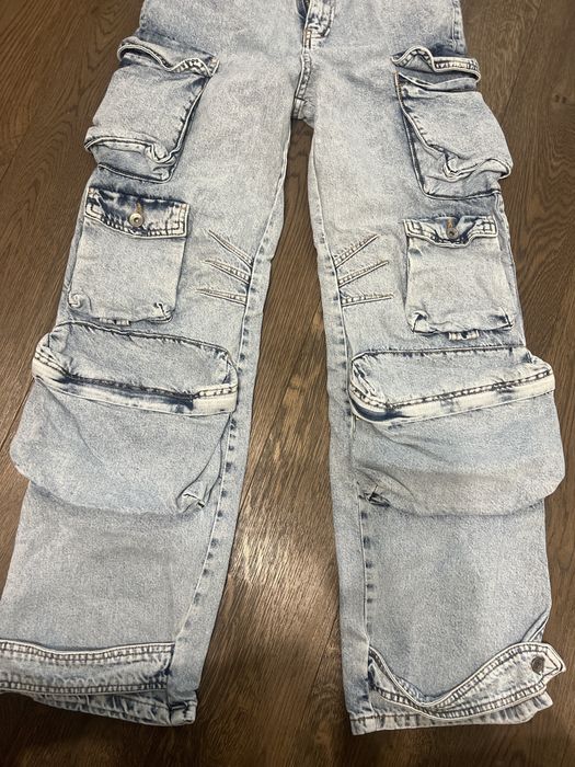 Дънки с джобове с висока талия