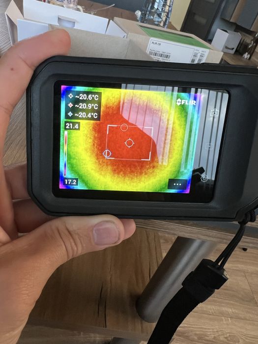 Термо камера flir c8