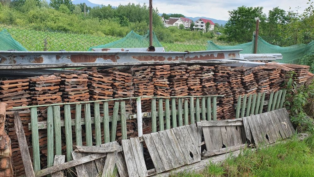 Țiglă ceramică marca Leu