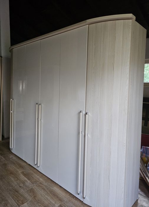 Dulap- 6 usi import  -import- Germania-