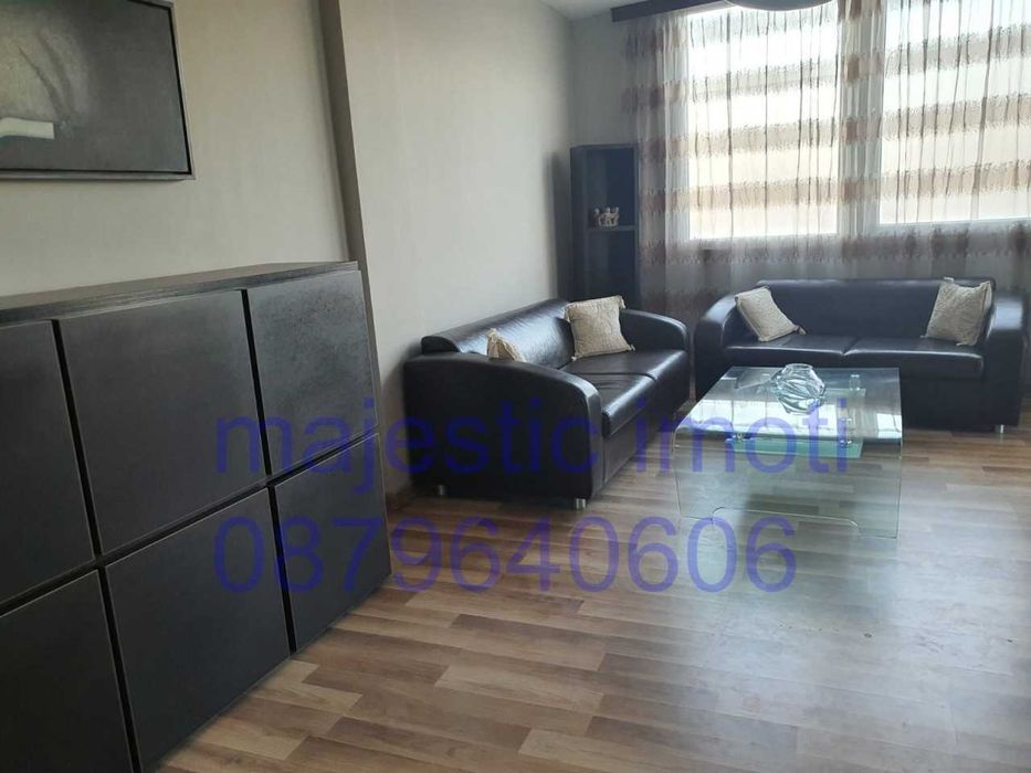 Продава се Двустаен апартамент в Пловдив, Център - 80 кв.м за 580 €/кв.м - Снимка #9