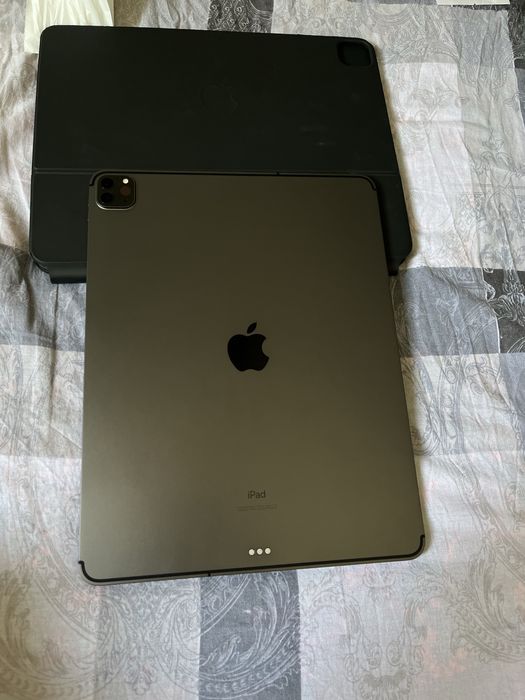 Ipad pro 12.9. 512Gb klaviatura bilan holati juda zor