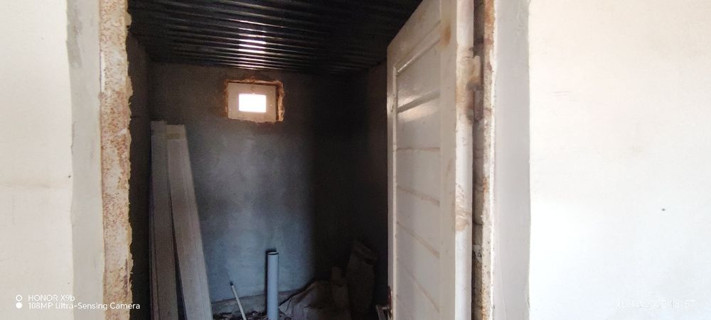 Kumushkonda yashashga tayyor hovli tez va arzon sotiladi 6 sotix