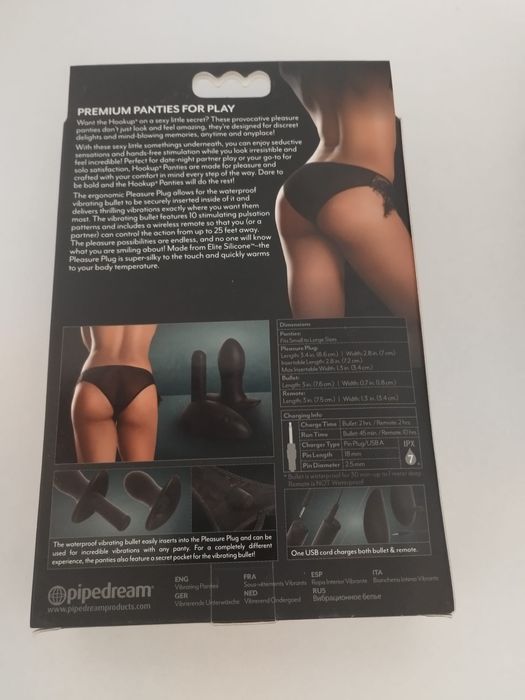 Chiloți sexy cu diverse accesorii