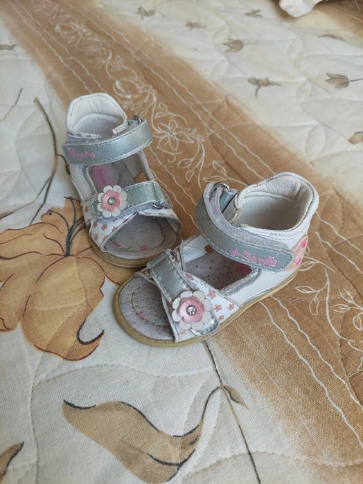 3 чифта Обувки за прохождане и не само