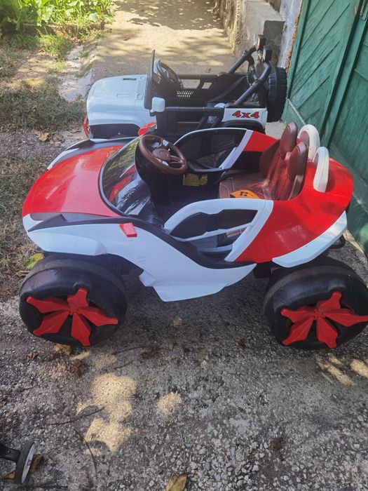 Акумулаторни джипове