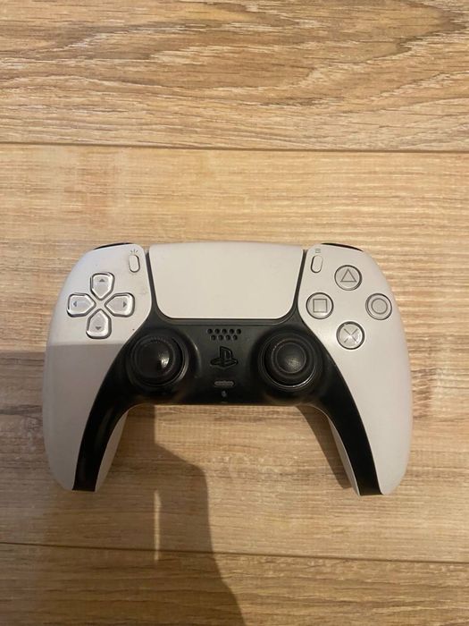 PlayStation в хорошем состояние