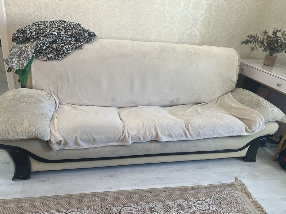 Диван и кресло продам