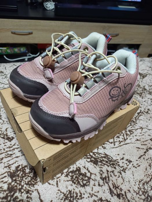 Зимни обувки за момиче 29 номер,стелка 19,5см Tiny Trolls of Norway