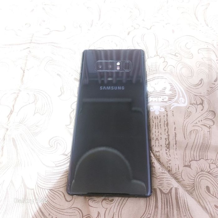 Samsung not 8 + идиял