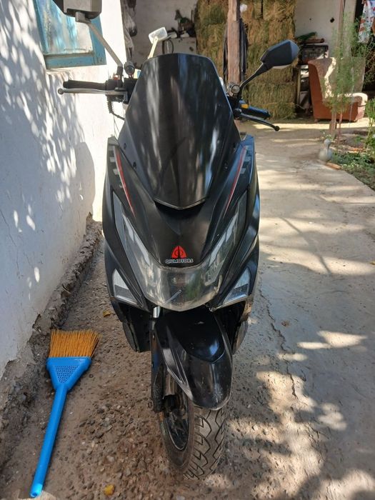 Qmoto tiger 150 kub skuter Sotiladi 5 mlon naxtga ozgina o'tib beradig