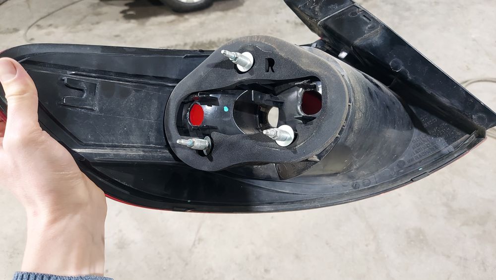 Фонарь пассат сс, passat cc