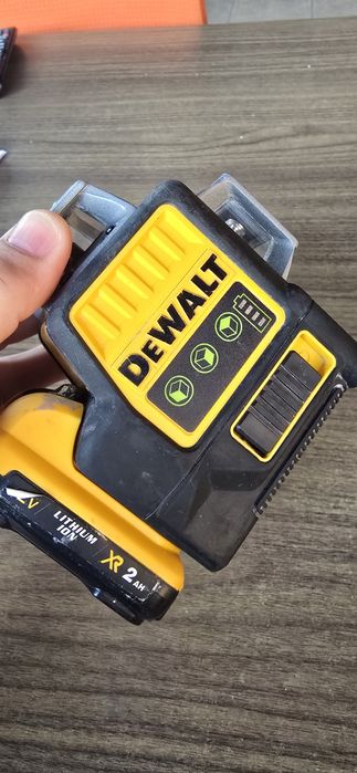 Laser Dewalt defect