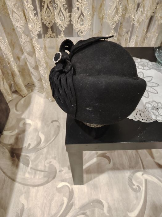 Продам шапки б/у