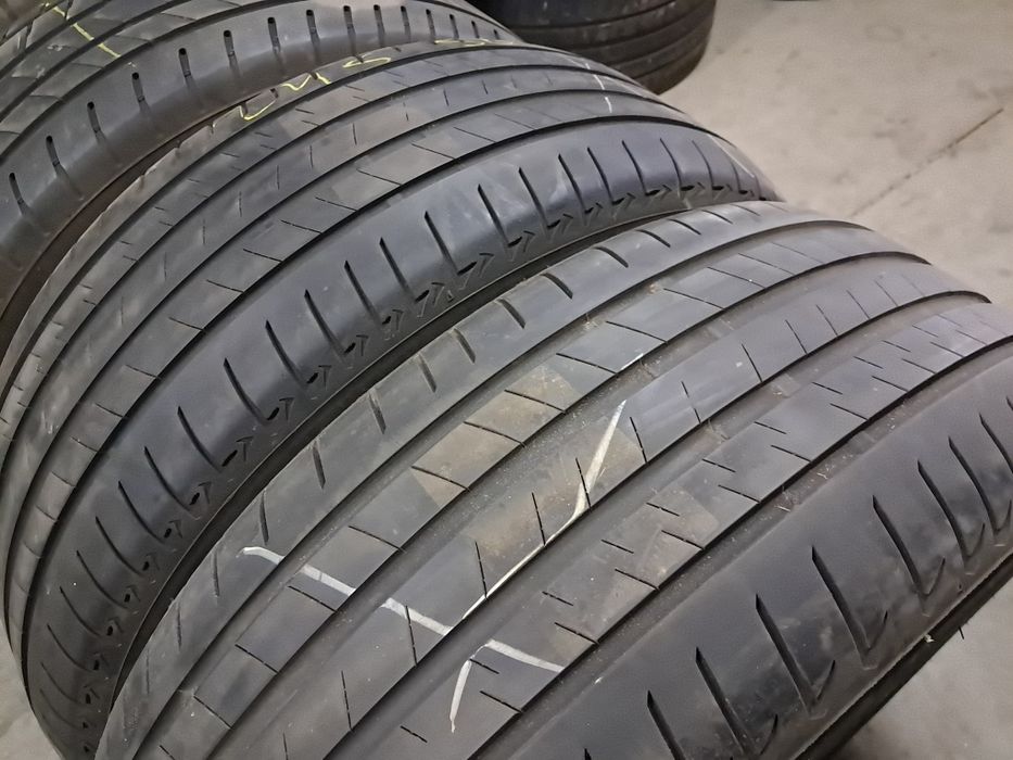 Anvelope second vara 245 50 R19 Bridgestone *
