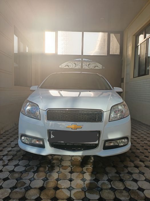 Нексия 3  сотилади