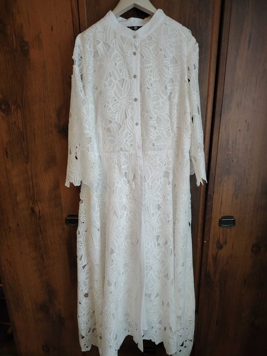 Vand rochita Izabela Mandoiu