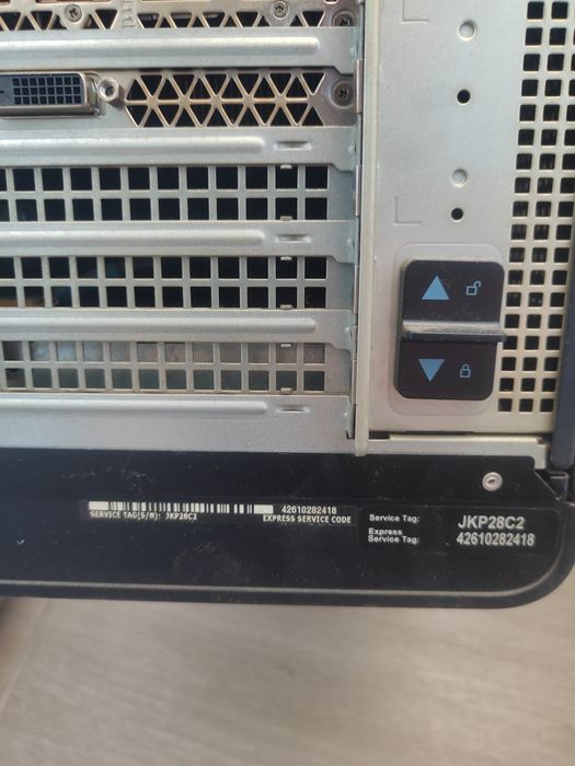 DELL XPS 8930 Desktop, i7, 16GB ram,GTX 1 за игри070  за игри