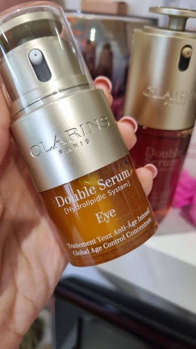 Серум на Clarins