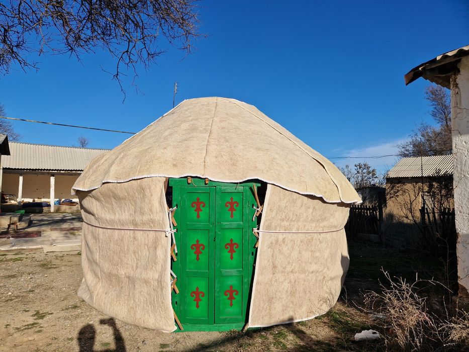 Киіз үй (юрта) ағаштан