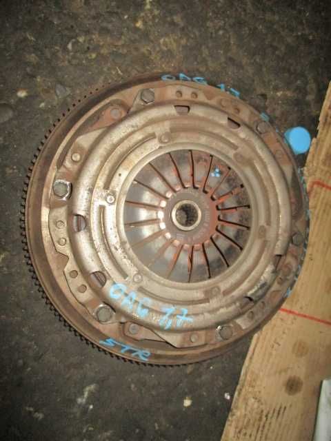 Kit ambreaj Opel Astra H G Meriva motor 1,7 diesel CDTI masa simpla