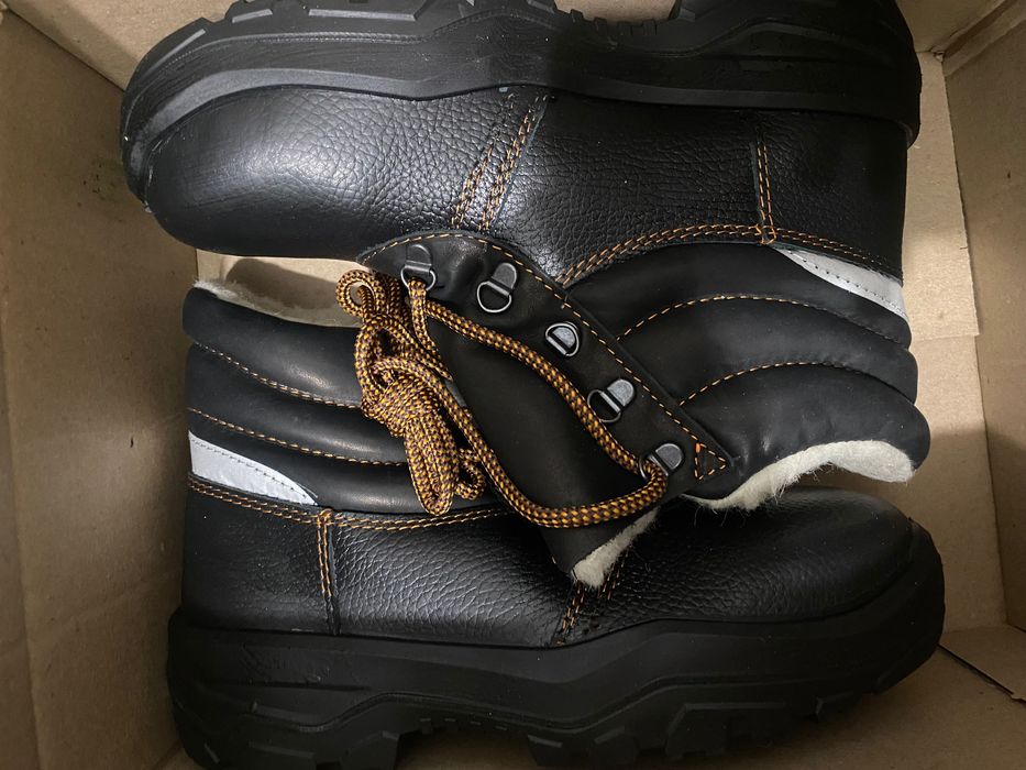 Зимняя рабочая ботинки