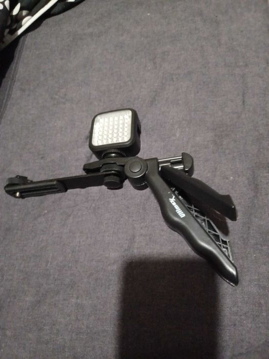 Трипод лед фотографски прожектор за заснемане на видеа инфлуенсьри ULT