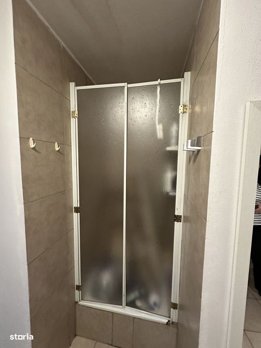 Apartament in vila interbelica, curte, strada linistita Tineretului