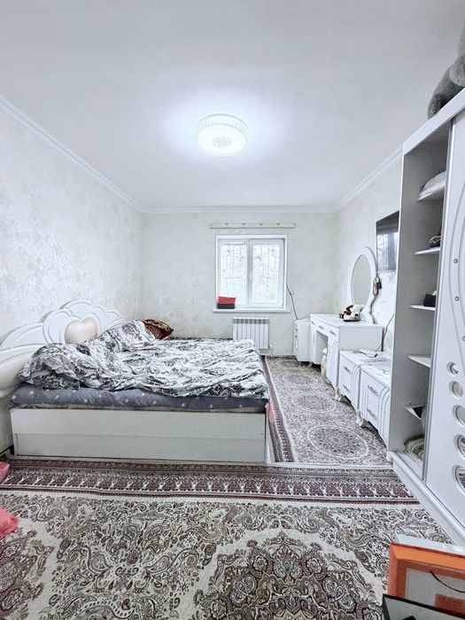 Qorasuvda 3 xonali kvartira ijaraga beriladi