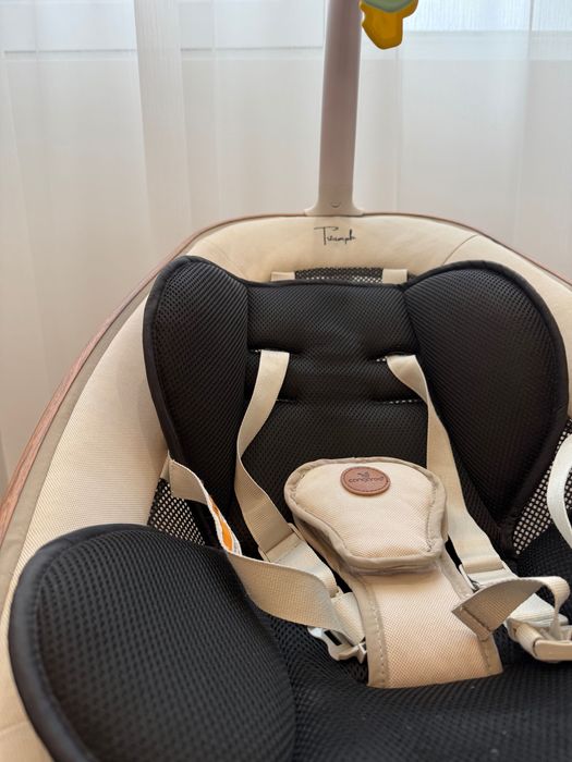 Електрическа люлка Cangaroo - Triumph, бежова с гаранция