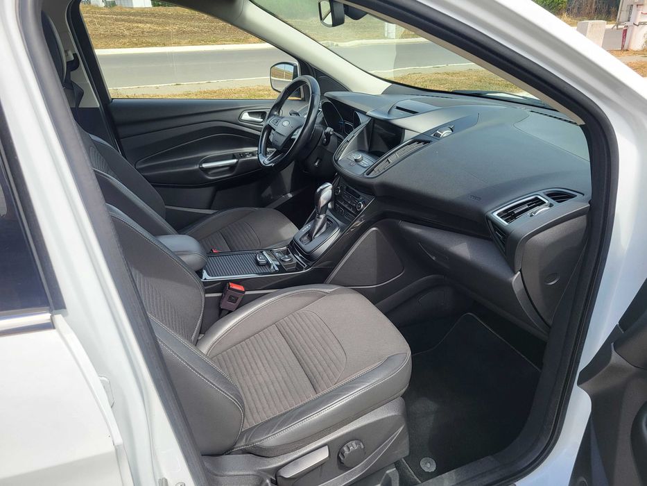 Ford Kuga Titanium 1.5 TDCi 120 CP Automată | ACC | Pachet Iarnă | Keyless | 2018