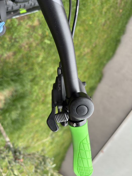 Bicicleta electrica CUBE Reaction