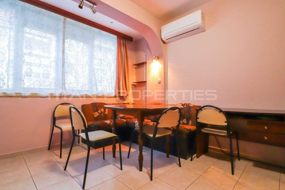 Дава се под наем Тристаен апартамент в Варна, Център - 86 кв.м за 448.8 € - Снимка #1