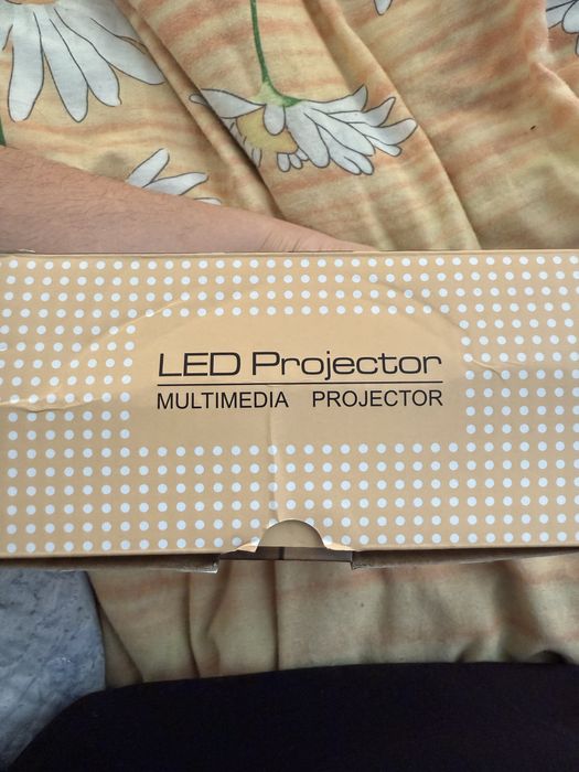 продаю мини проектор