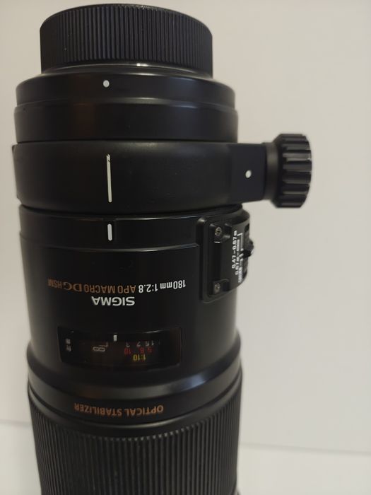 Obiectiv Sigma 180mm f:2,8 EX  macro ex montura nikon F