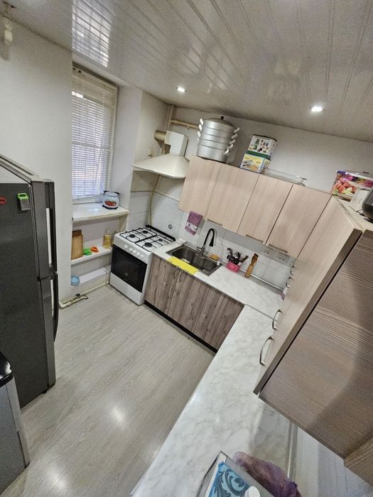 Продаю свою квартиру  в кирпичном доме на Чиланзаре - 2, Ор-р: Аллея